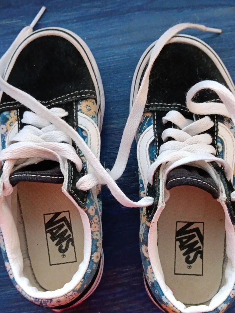 Old Skool Vans Sneakers  Blue Floral and Black Suede Girls Size 12